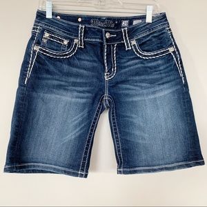 Miss Me Signature Mid Short